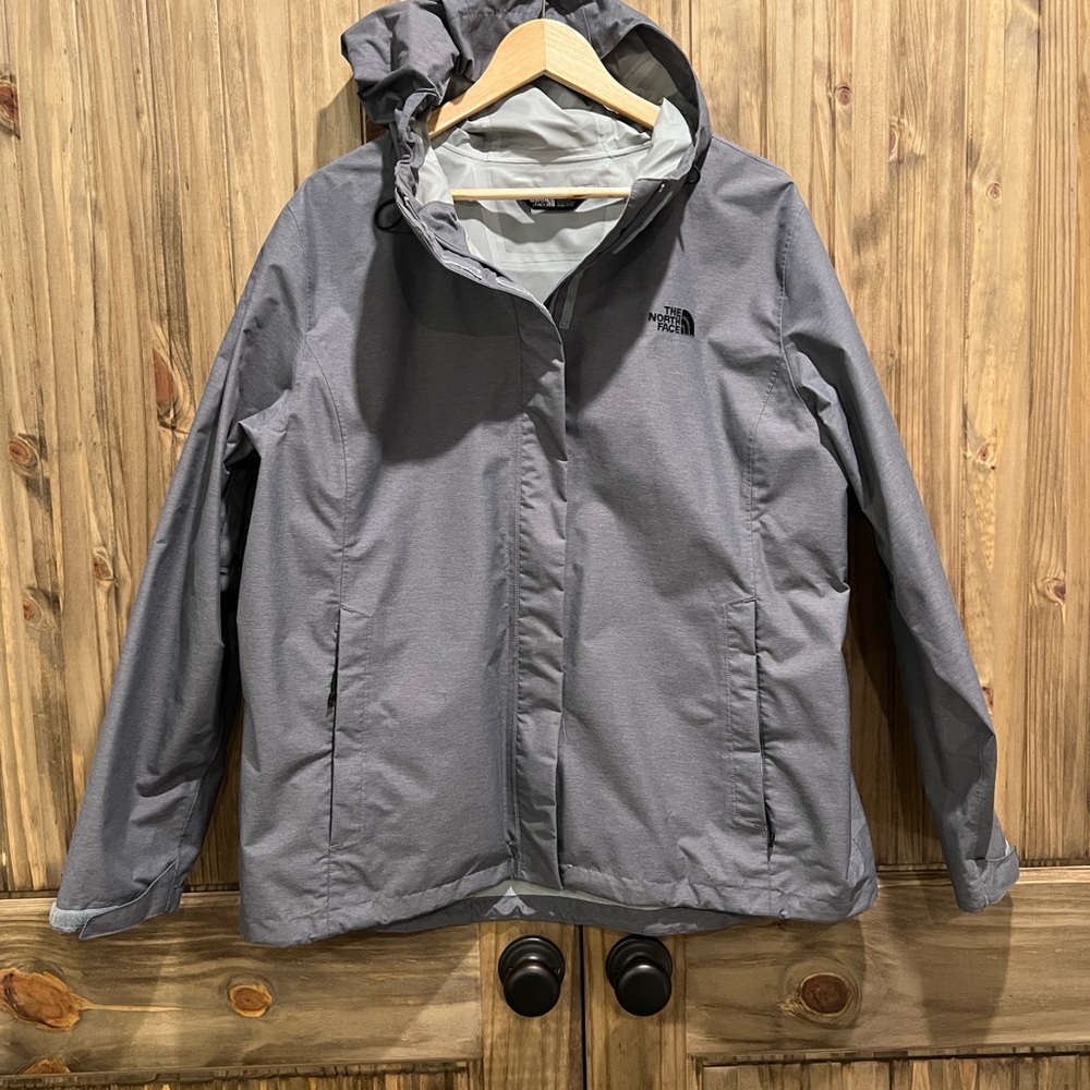 The North Face DryVent Hooded Rain Jacket EUC size XXL Charcoal Gray